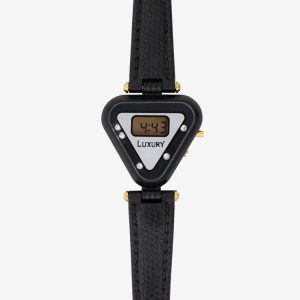 WCHRTRIA - Triangle Watch